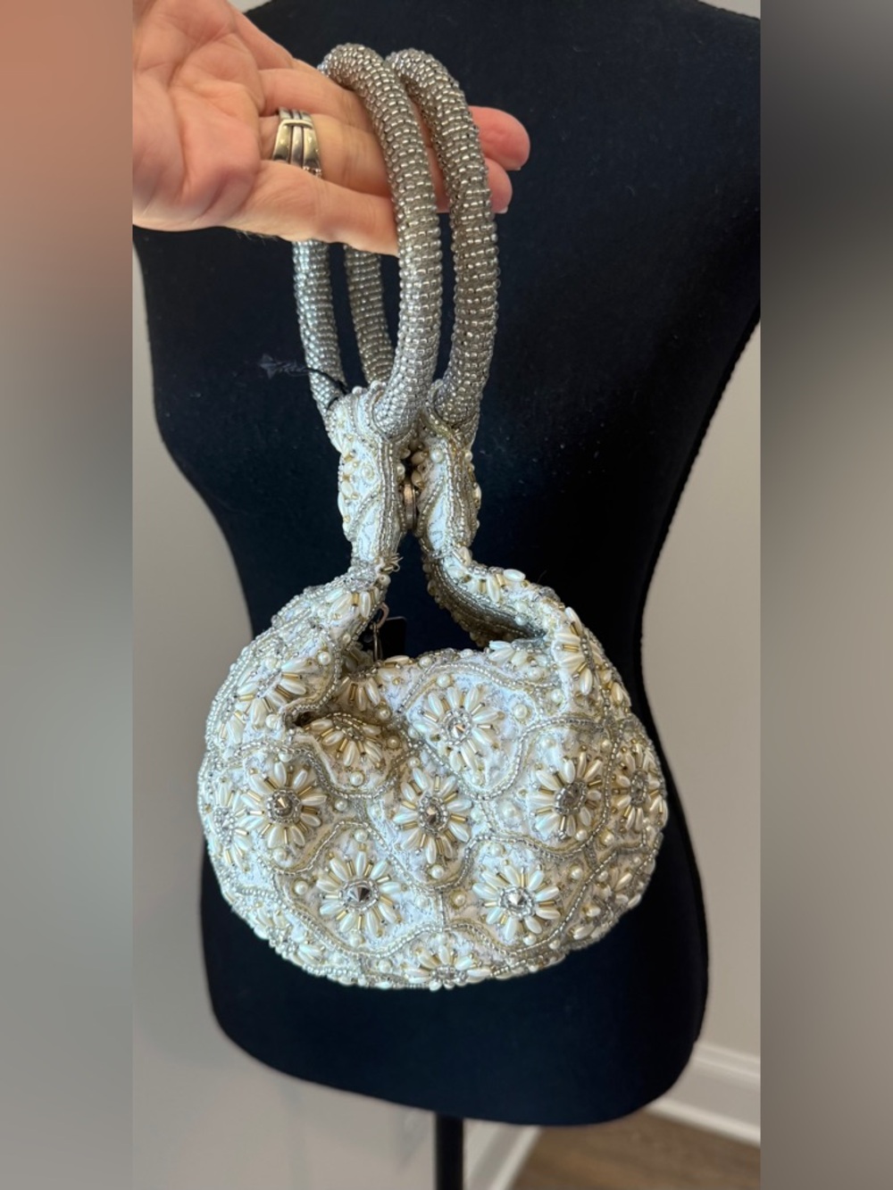 Beaded Pearl Evening Bag Ivory Bridal‎ Clutch Ring Handle NEW with Tag